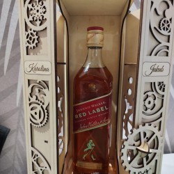 Ażurowa skrzynka na alkohol – na whisky lub ulubiony trunek